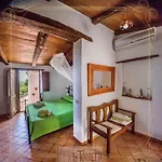 Nocleg ze śniadaniem La Torretta 4*